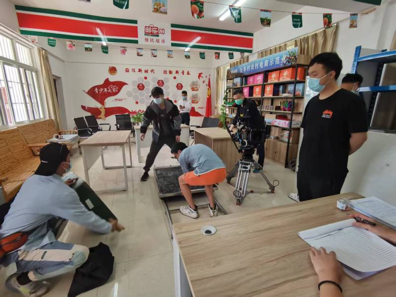 追星女孩心理学分析报告：阜南县广告片拍摄公司揭秘饭圈应援式传播逻辑